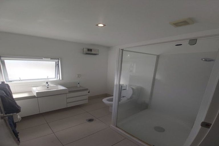 Photo of property in 67 Saddleback Grove, Karori, Wellington, 6012