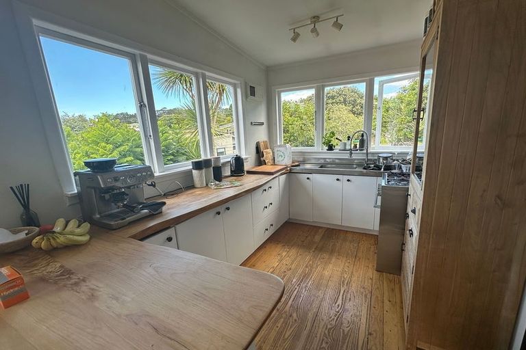 Photo of property in 17b Otanerua Road, Hatfields Beach, Orewa, 0931