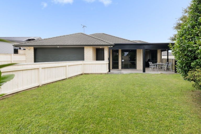 Photo of property in 2 Maara Close, Papamoa Beach, Papamoa, 3118