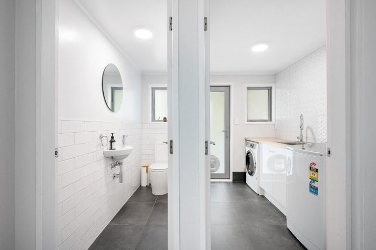 Photo of property in 15 Satara Crescent, Khandallah, Wellington, 6035