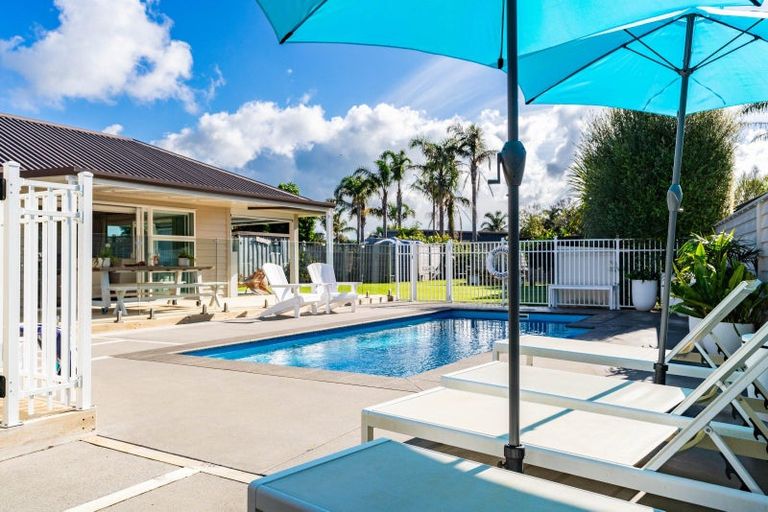 Photo of property in 56 Moir Point Road, Mangawhai Heads, Mangawhai, 0505