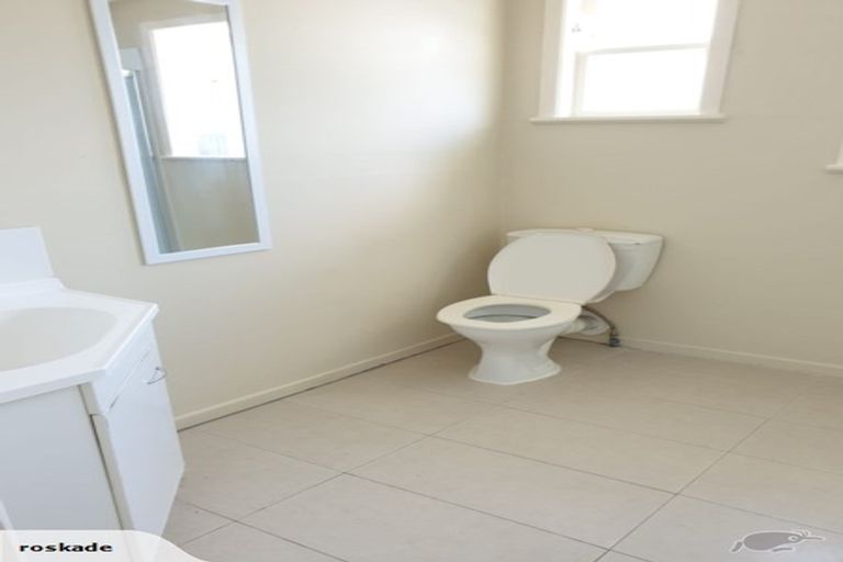 Photo of property in 8 Eastburn Street, Papakura, 2110