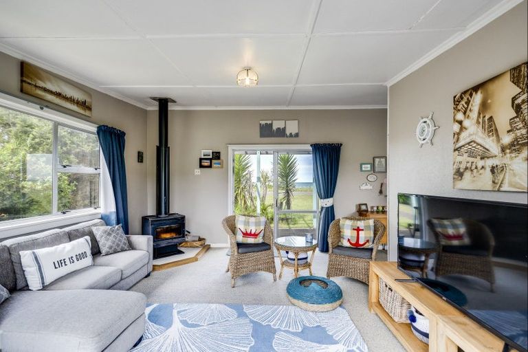 Photo of property in 260 Whirinaki Road, Eskdale, Napier, 4182
