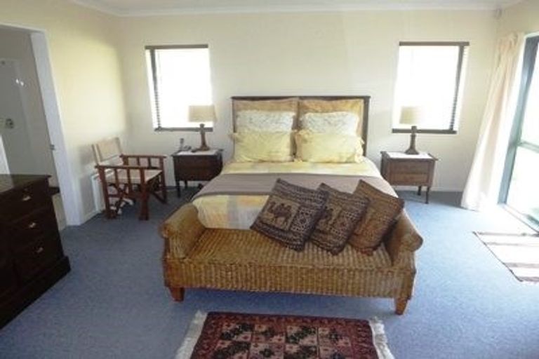 Photo of property in 259 Maungaraki Road, Maungaraki, Lower Hutt, 5010