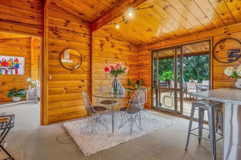 Photo of property in 156 Oaktree Avenue, Browns Bay, Auckland, 0630