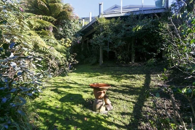 Photo of property in 22 Ewing Grove, Acacia Bay, Taupo, 3330
