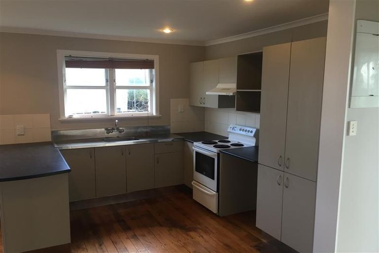 Photo of property in 8 Chorley Avenue, Massey, Auckland, 0614