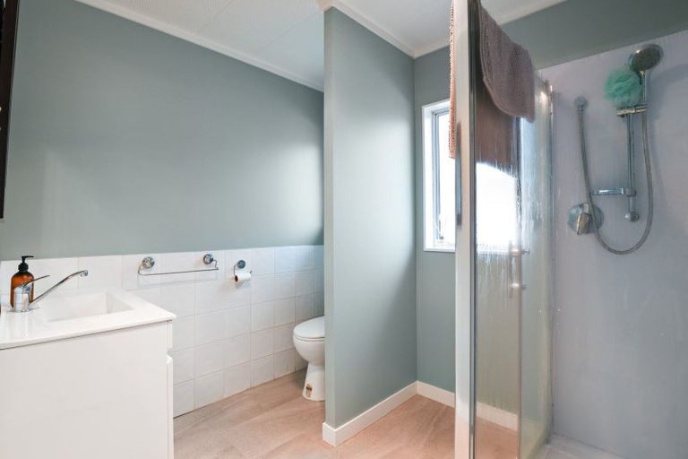 Photo of property in 19a Augustus Earle Place, Pukehangi, Rotorua, 3015