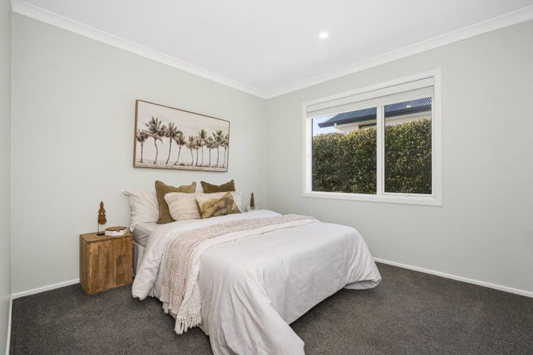 Photo of property in 328 Lakes Boulevard, Pyes Pa, Tauranga, 3112