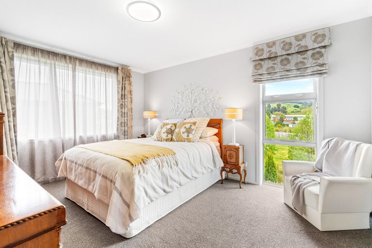 Photo of property in 23 Grandvista Drive, Green Island, Dunedin, 9018