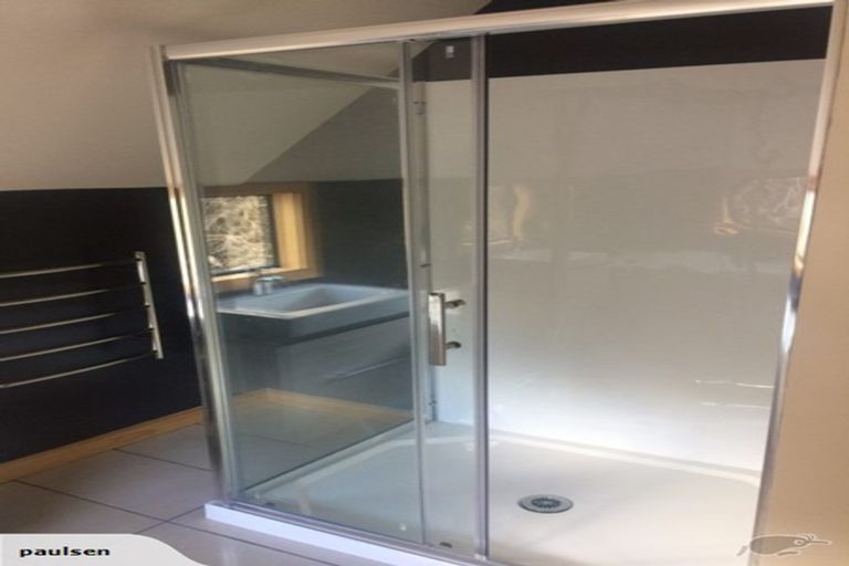 Photo of property in 266 Mount Pleasant Road, Mount Pleasant, Christchurch, 8081