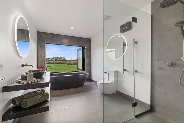 Photo of property in 130 Verdeco Boulevard, Lincoln, 7608