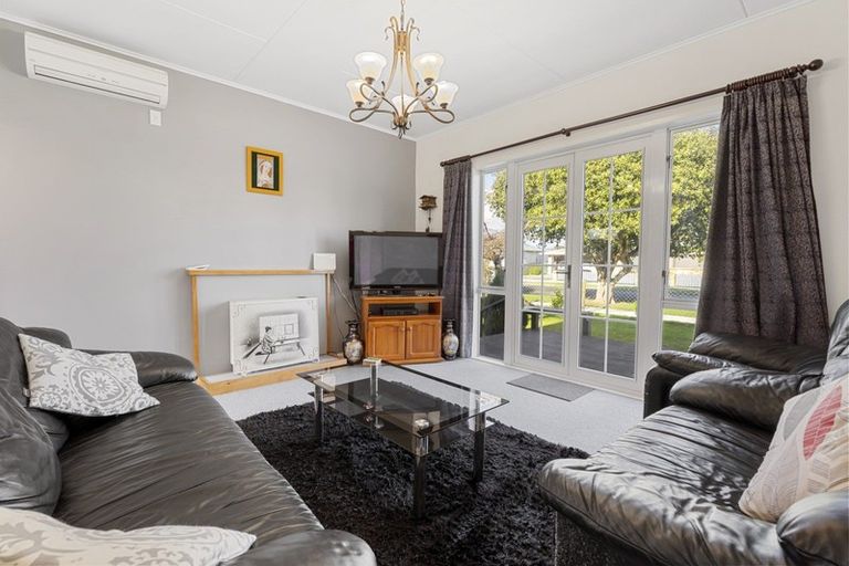 Photo of property in 54 Duke Street, Levin, 5510