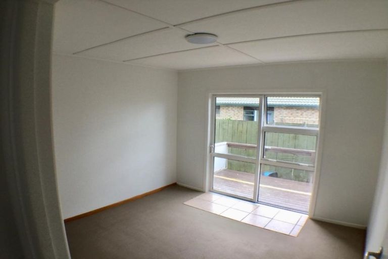 Photo of property in 42 Doment Crescent, Orewa, 0931