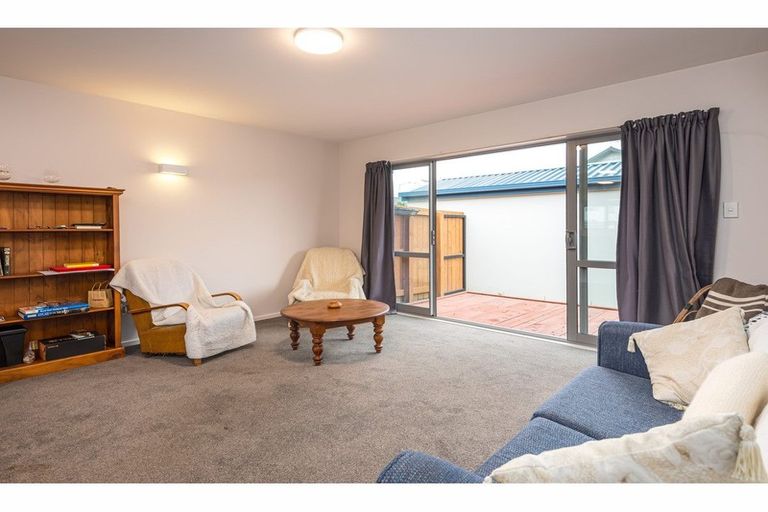 Photo of property in 3 Siddal Place, Richmond, Christchurch, 8013
