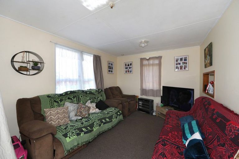 Photo of property in 17 Livingstone Road, Flaxmere, Hastings, 4120