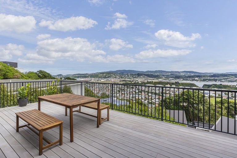 Photo of property in 85e Seatoun Heights Road, Seatoun, Wellington, 6022