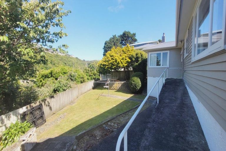 Photo of property in 1 Fraser Avenue, Johnsonville, Wellington, 6037