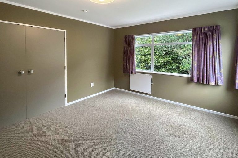 Photo of property in 1a Tui Crescent, Waikanae, 5036