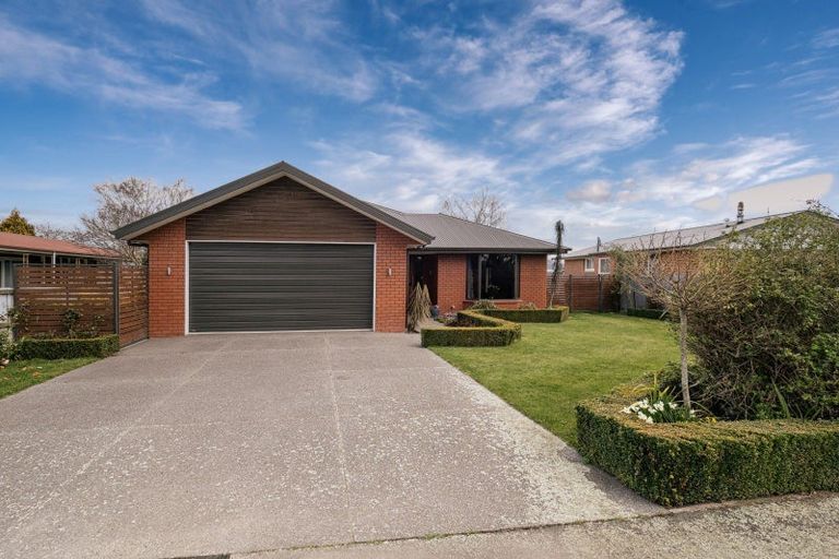 Photo of property in 17 Buckleys Terrace, Tinwald, Ashburton, 7700