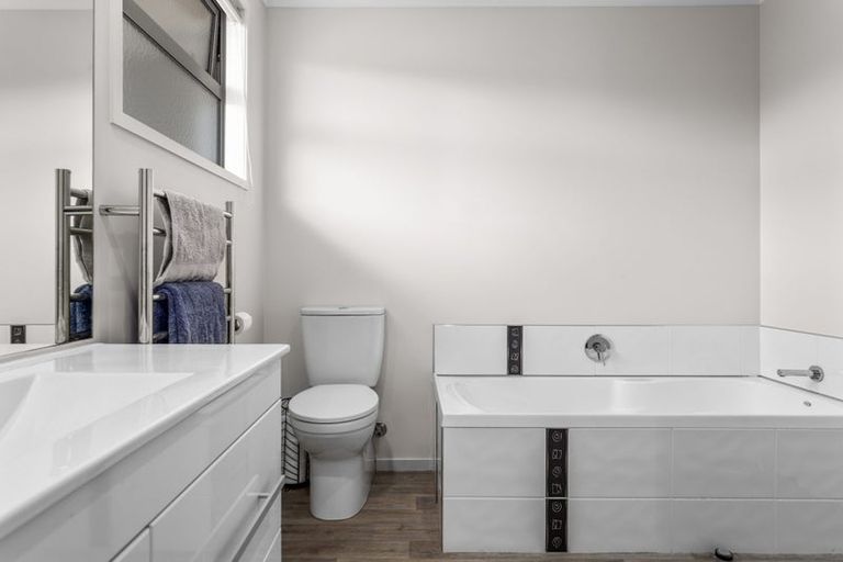 Photo of property in 4/18 Victoria Avenue, Whakatane, 3120