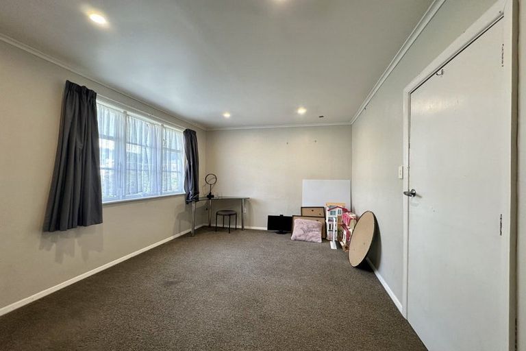 Photo of property in 23 Kereru Grove, Stokes Valley, Lower Hutt, 5019