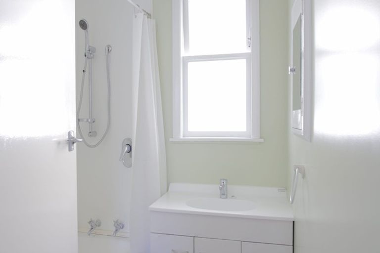 Photo of property in 9 Greenock Place, Awapuni, Palmerston North, 4412