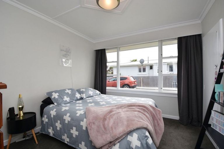 Photo of property in 9 Manapouri Street, Strathern, Invercargill, 9812