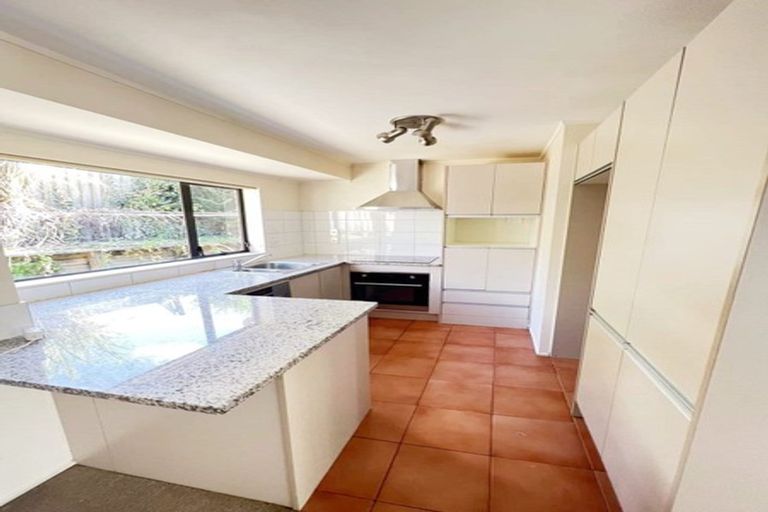 Photo of property in 19 Earnslaw Crescent, Clover Park, Auckland, 2019