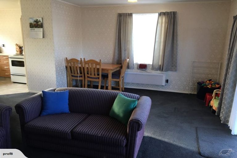 Photo of property in 180 Mangorei Road, Merrilands, New Plymouth, 4312