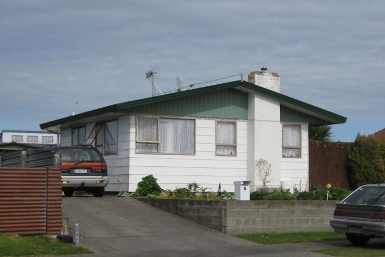 Photo of property in 5 Karyn Street, Castlecliff, Whanganui, 4501