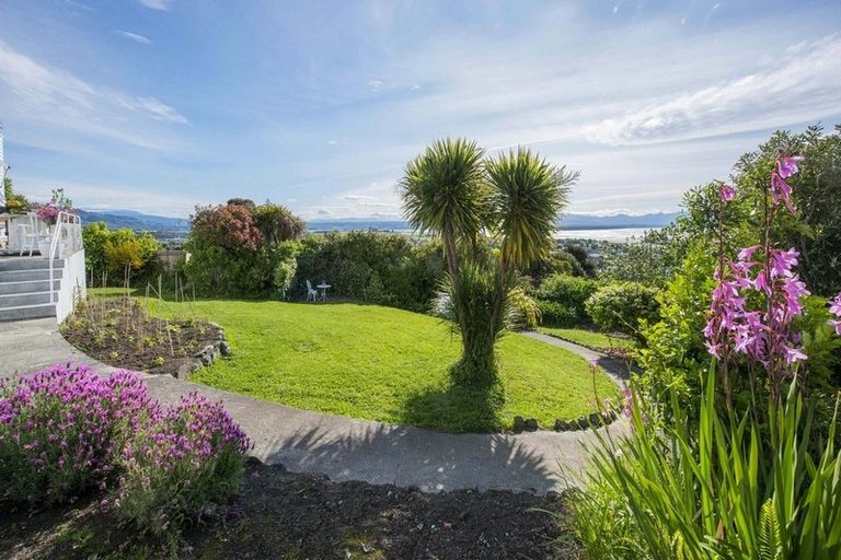 Photo of property in 66 Tosswill Road, Tahunanui, Nelson, 7011