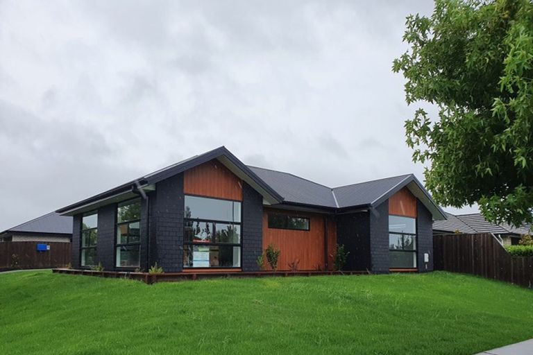 Photo of property in 2 Horomaka Street, Pegasus, 7612