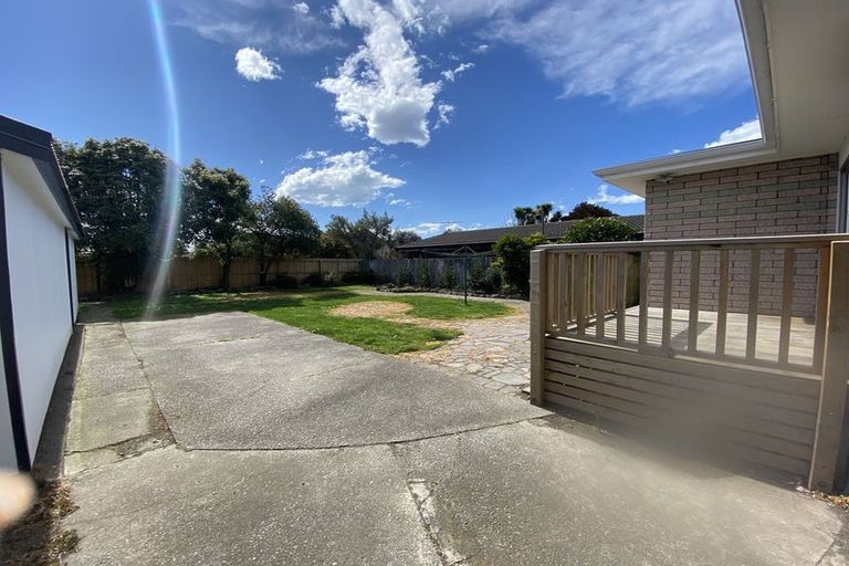 Photo of property in 5 Prestons Road, Redwood, Christchurch, 8051