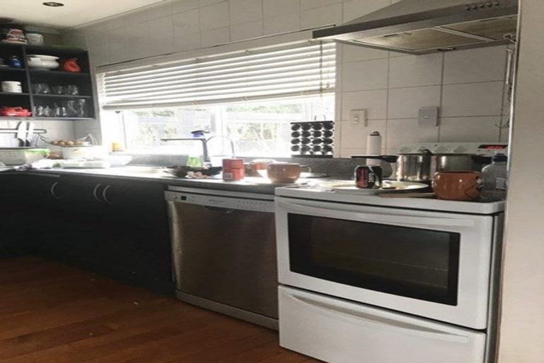 Photo of property in 31 Settlement Road, Papakura, 2110