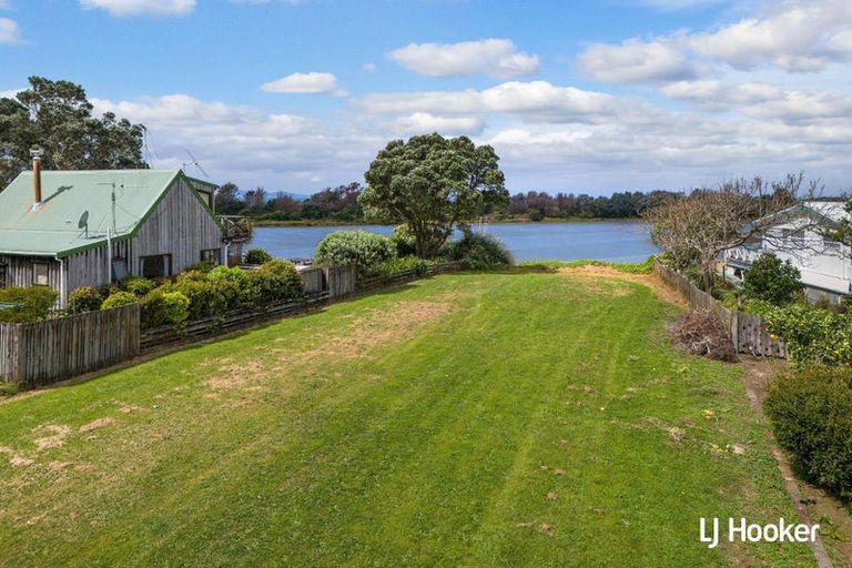 Photo of property in 22 Pohutukawa Drive, Athenree, Waihi Beach, 3177