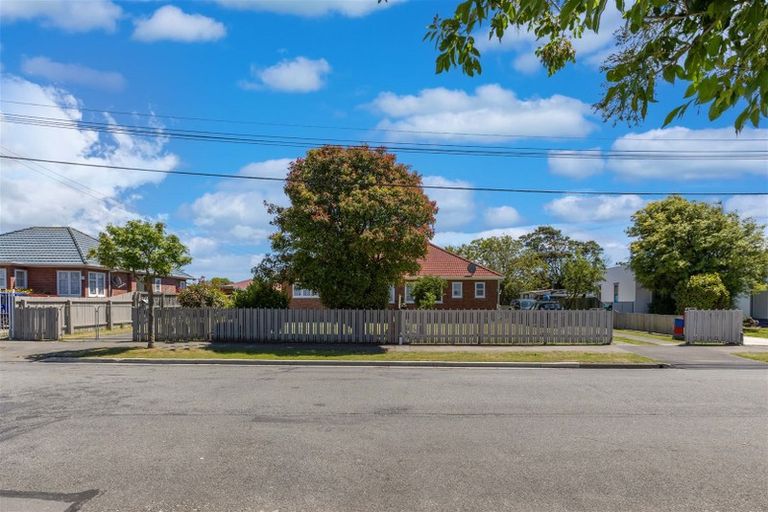 Photo of property in 11 Jollie Street, Linwood, Christchurch, 8062