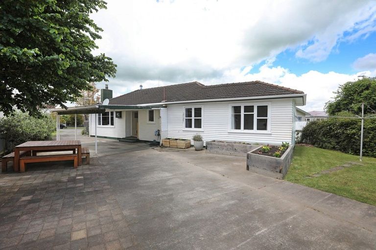 Photo of property in 24 Churchill Avenue, Feilding, 4702