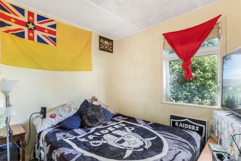 Photo of property in 13 The Track, Plimmerton, Porirua, 5026