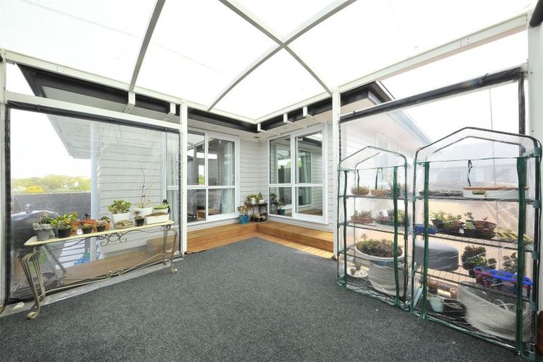 Photo of property in 10 Brightstone Crescent, Aranui, Christchurch, 8061