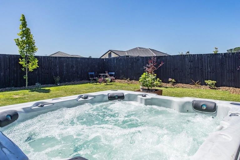 Photo of property in 28 Reuben Avenue, Rolleston, 7615