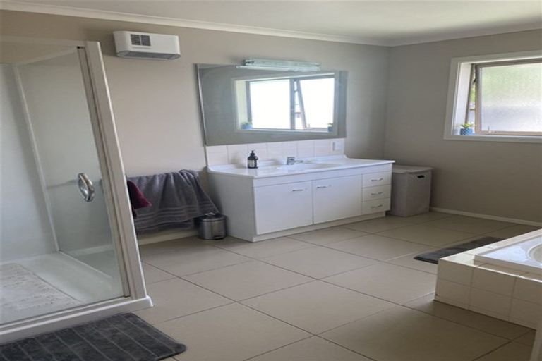 Photo of property in 41 Factory Road, Belfast, Christchurch, 8051