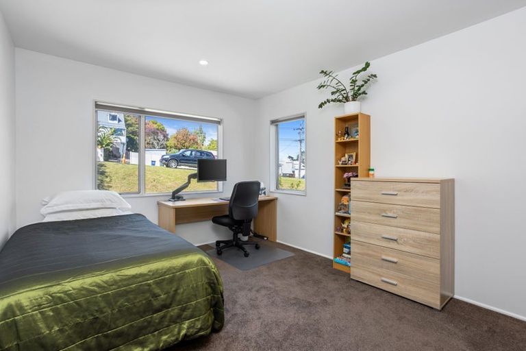 Photo of property in 218 Greenhithe Road, Greenhithe, Auckland, 0632