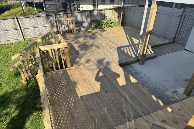 Photo of property in 23 Chatswood Grove, Chatswood, Auckland, 0626
