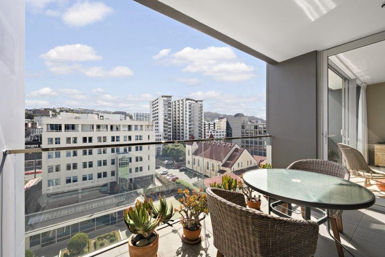 Photo of property in Sanctum Apartment, 10ua72 Ebor Street, Te Aro, Wellington, 6011