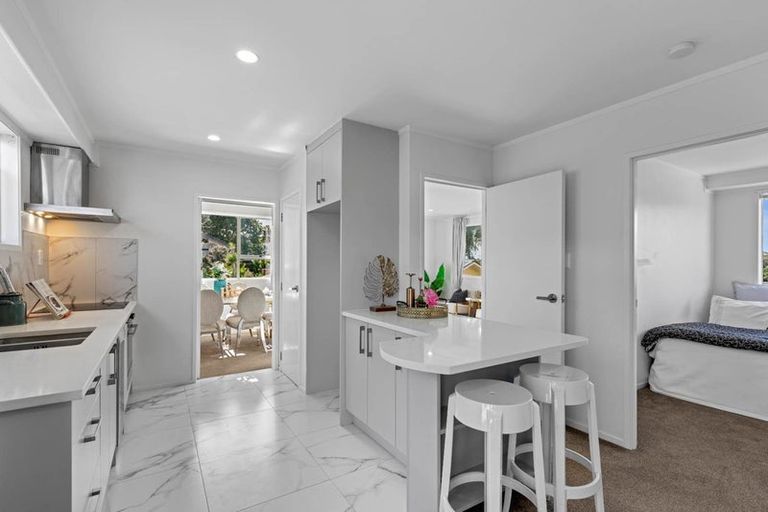 Photo of property in 8 Corric Hill, Torbay, Auckland, 0630