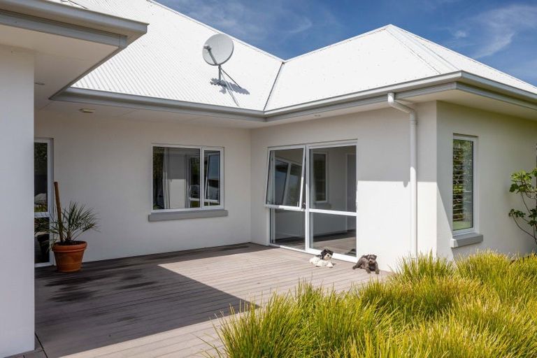 Photo of property in 3 Te Wairewa Street, Pegasus, 7612