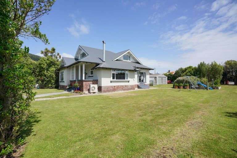 Photo of property in 25 Burrows Street, Bluff, 9814