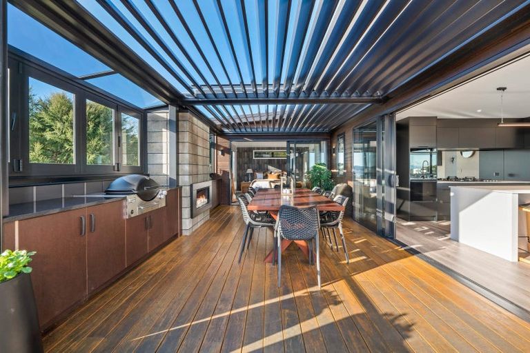 Photo of property in 21 Coprosma Crescent, Waipahihi, Taupo, 3330