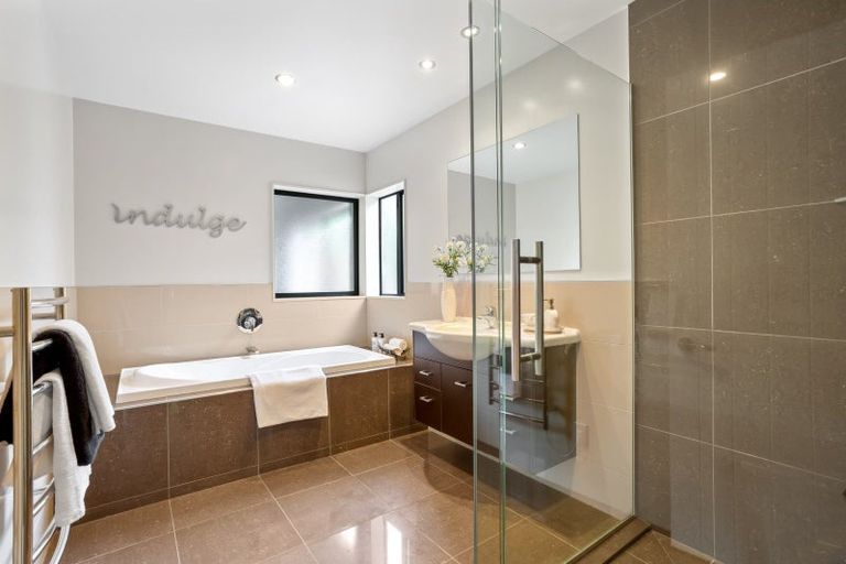 Photo of property in 65 Sunny Crescent, Huapai, Kumeu, 0810